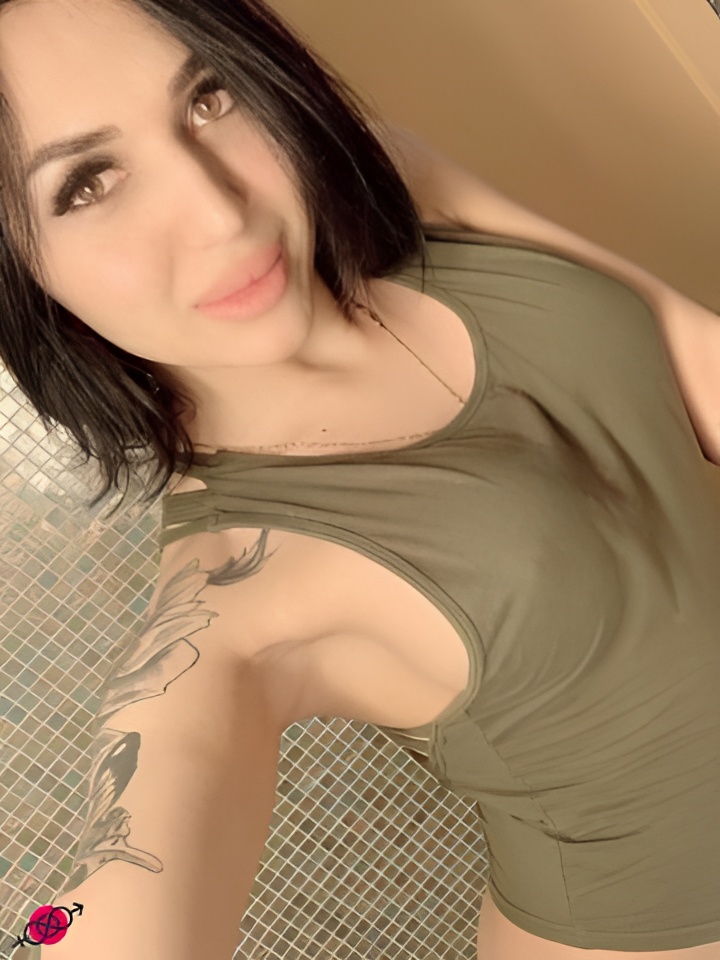 Летиция привлекальеная девушка из Артема цена от 2000 руб