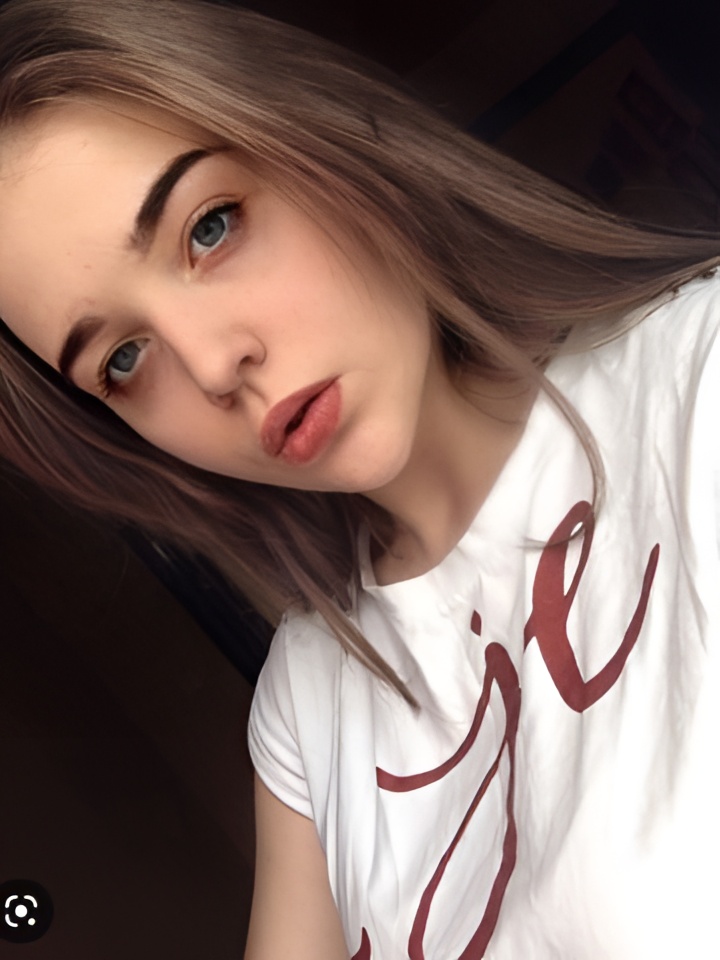 Лея привлекальеная девушка из Артема цена от 5000 руб