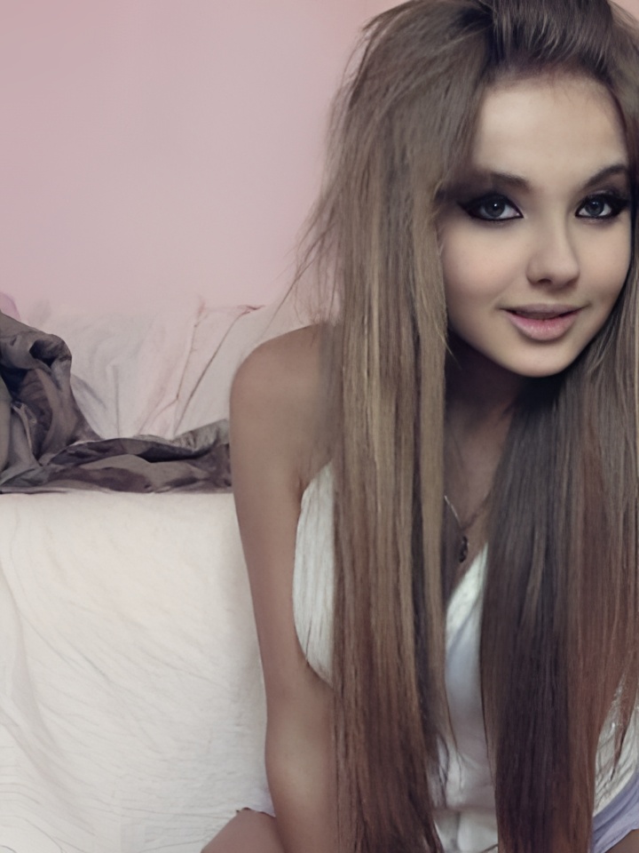 Юстина привлекальеная девушка из Артема цена от 3000 руб