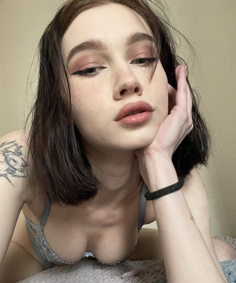 Яна привлекальеная девушка из Артема цена от 3000 руб