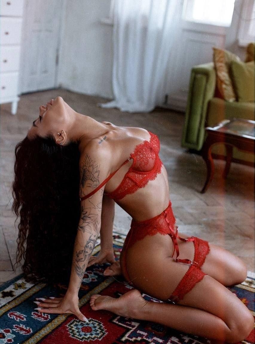 Мия привлекальеная девушка из Артема цена от 5000 руб