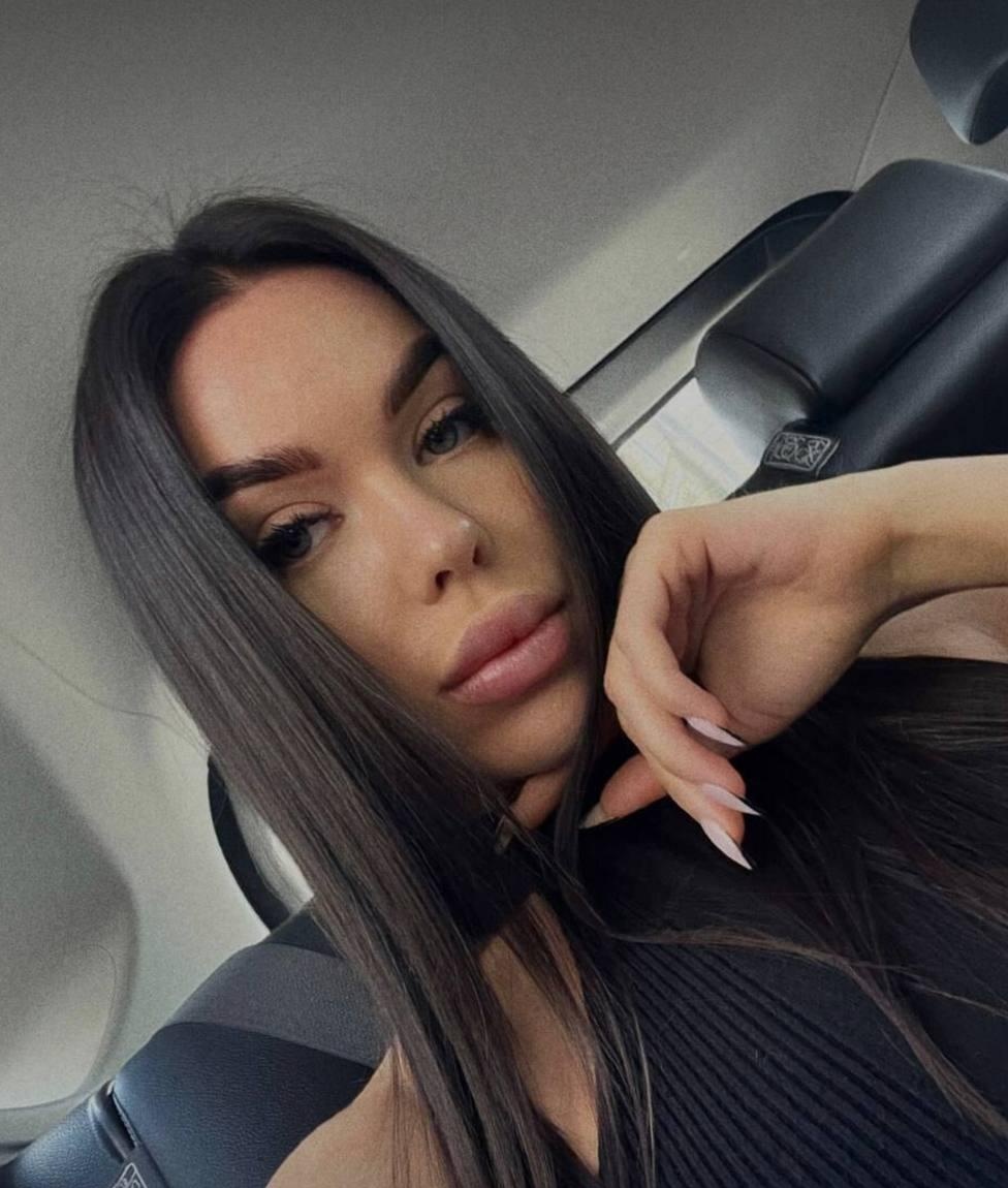 Наташа привлекальеная девушка из Артема цена от 8000 руб