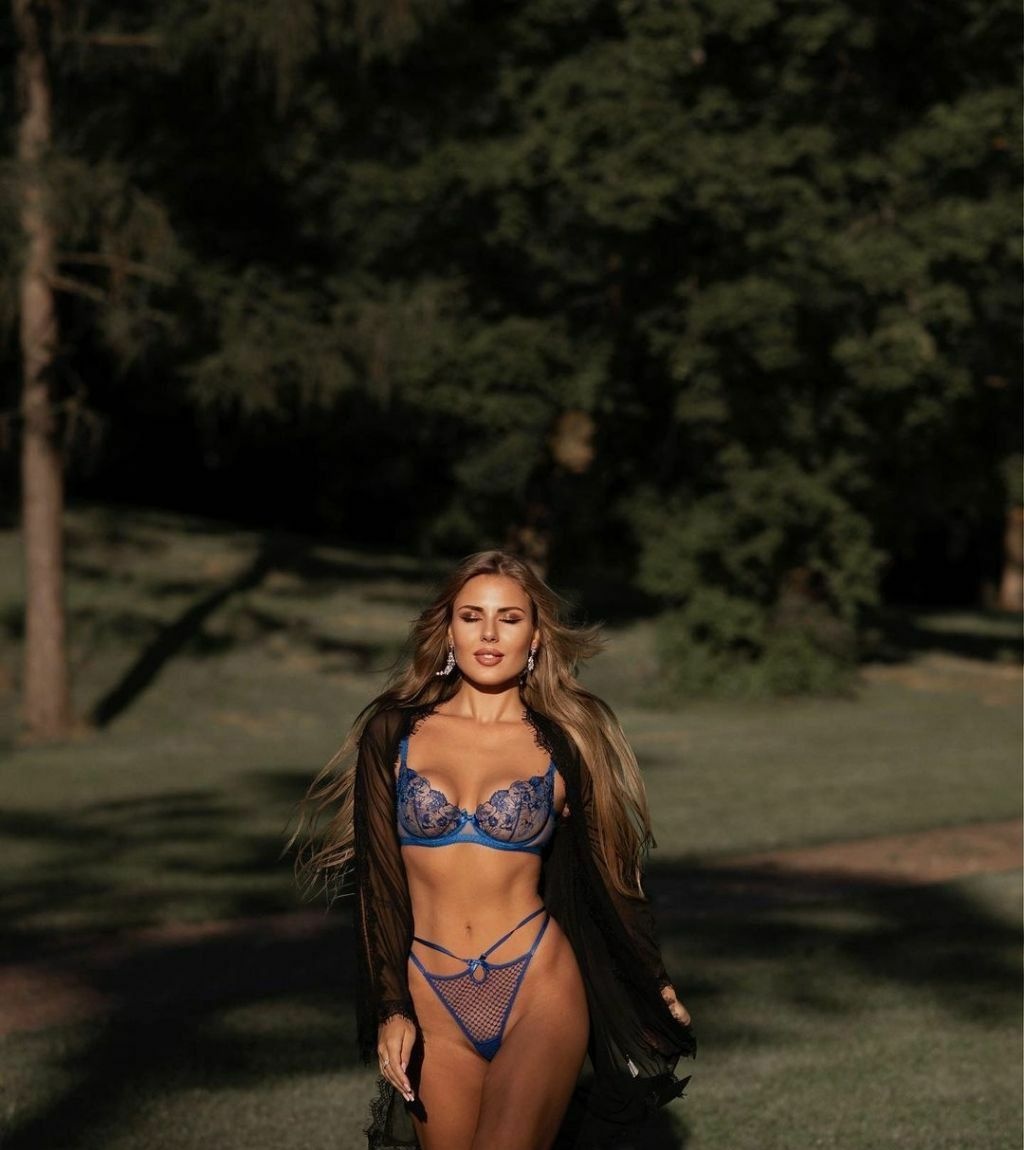 Индивидуалка Влада, доступна для личного знакомства от 3000 руб