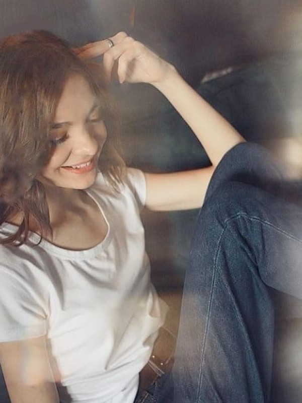 Катя привлекательная девушка из Артема цена от 3500 руб