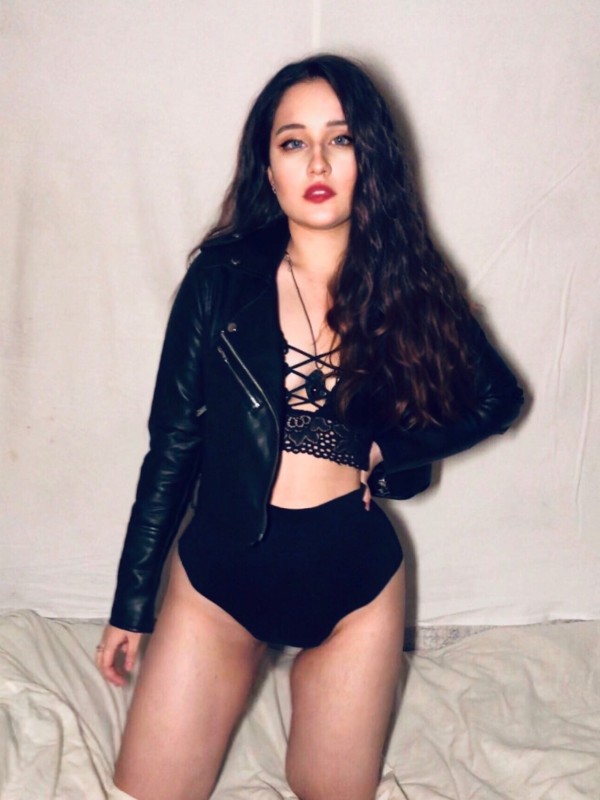 Марина привлекательная девушка из Артема цена от 3500 руб