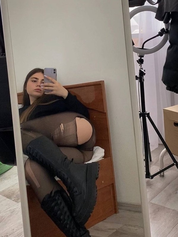 Жанна привлекательная девушка из Артема цена от 5000 руб