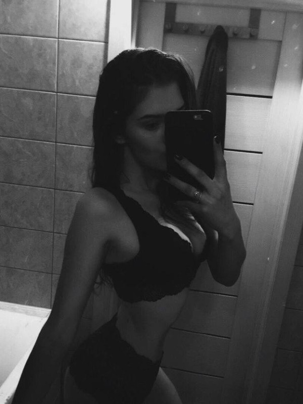 Настя привлекательная девушка из Артема цена от 5000 руб